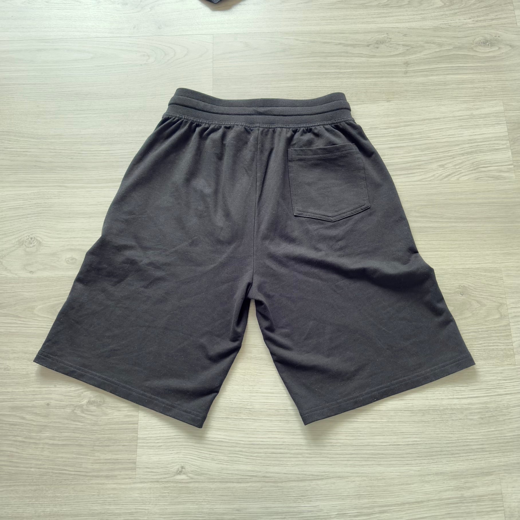 Faithwear short voor tieners – back view sportieve stijl